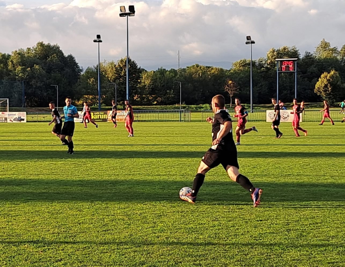 Odigran nogometni turnir u spomen na sedmoricu poginulih hrvatskih branitelja iz Vidovaca i Dervišage