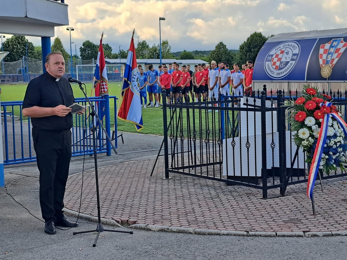 Odigran nogometni turnir u spomen na sedmoricu poginulih hrvatskih branitelja iz Vidovaca i Dervišage