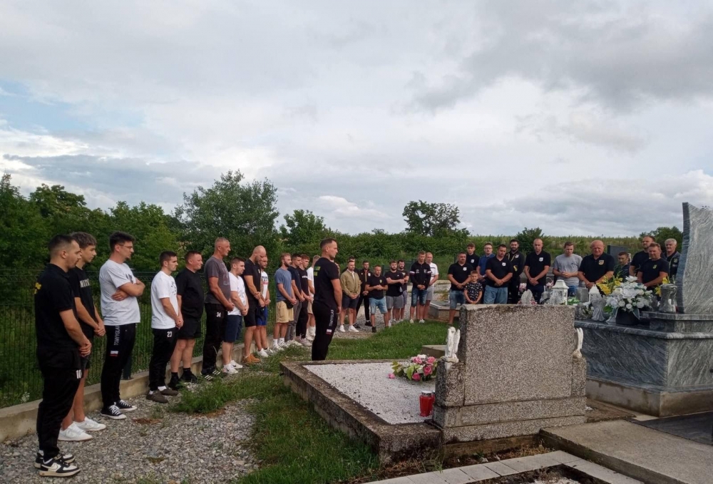 Emotivan spoj sjećanja i sporta: Druga memorijalna utakmica za Ivicu Uremovića