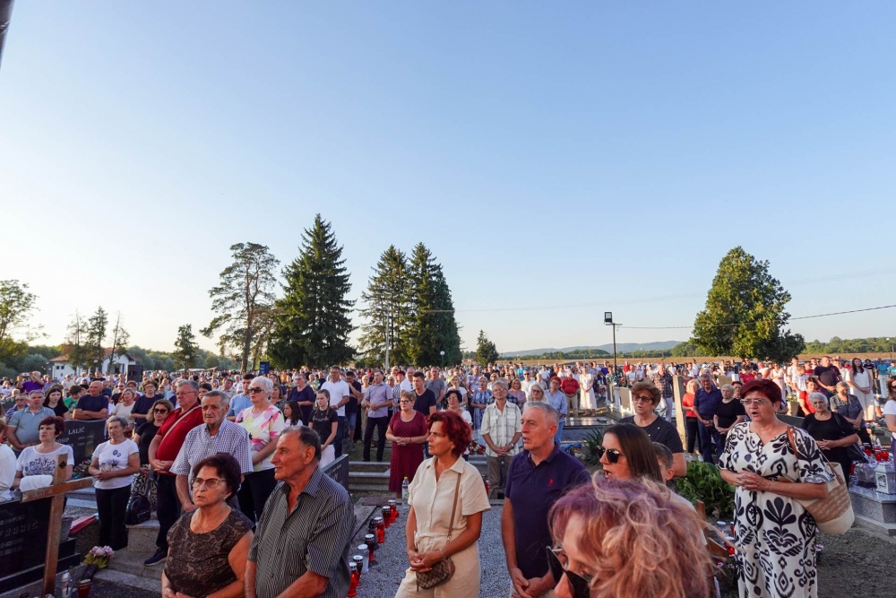 Biskup Ivo predvodio slavlje Velike Go spe u Kloštru kod Slavonskog Kobaša