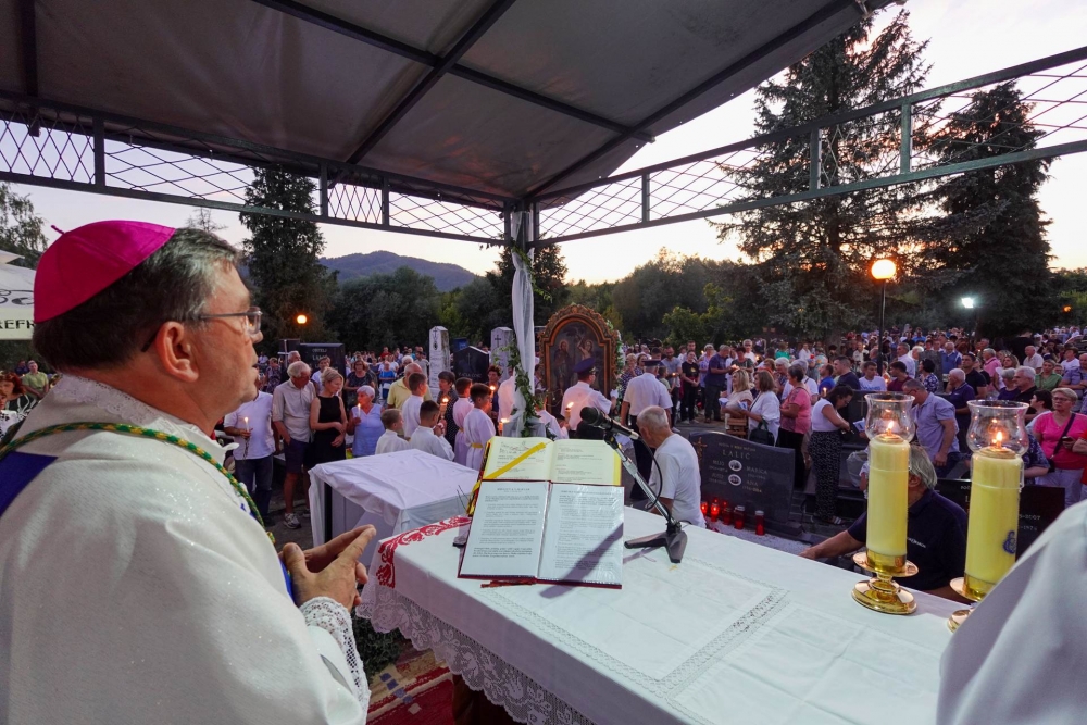 Biskup Ivo predvodio slavlje Velike Go spe u Kloštru kod Slavonskog Kobaša