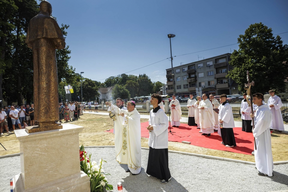 Svetkovina Uznesenja BDM u Suhopolju