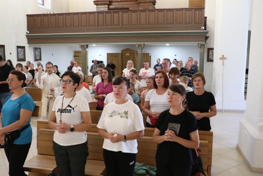 Hodočasnici pješaci krenuli u voćinsko svetište