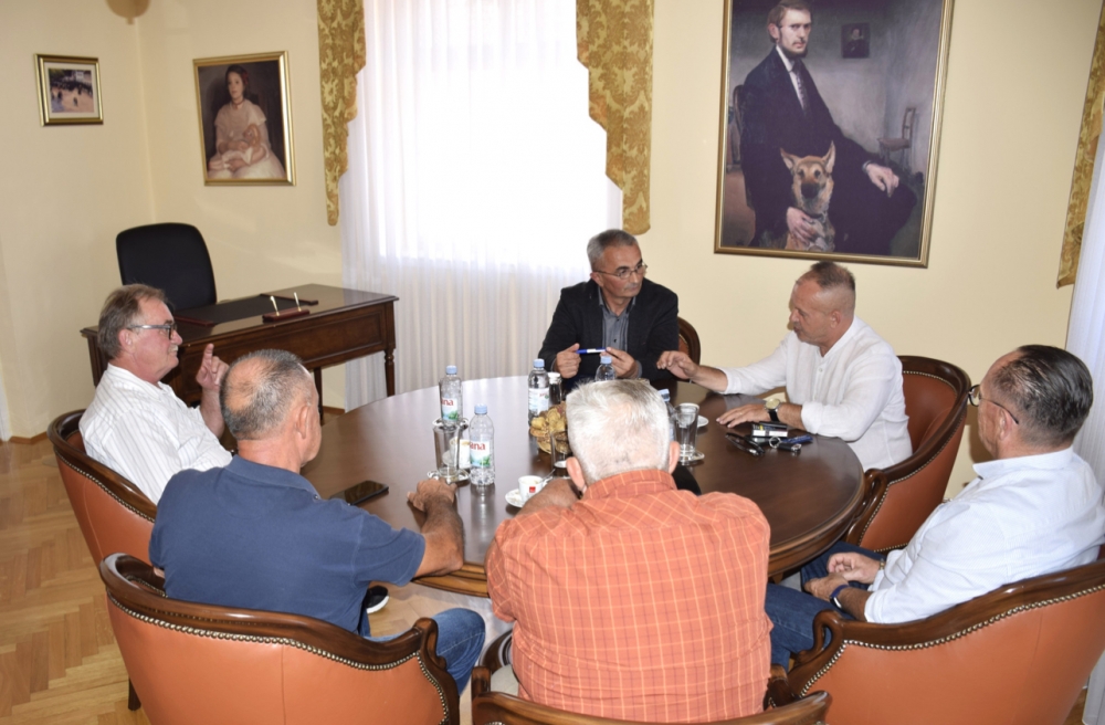 Gradonačelnik Miličević s ratnim zapovjedništvom slavne požeške 123. brigade