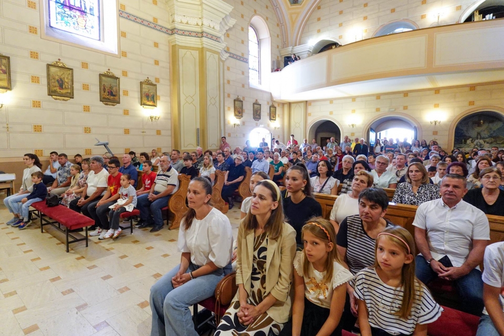 U službu uveden novoimenovani župnik u Kaptolu, Ivica Žuljević
