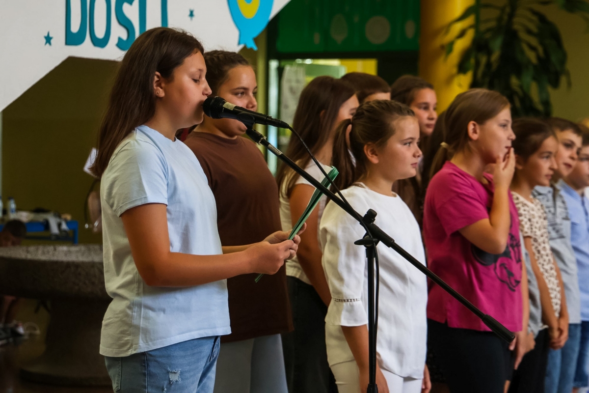 Prvi dan škole u Požeško-slavonskoj županiji: 590 prvašića započelo novo životno poglavlje