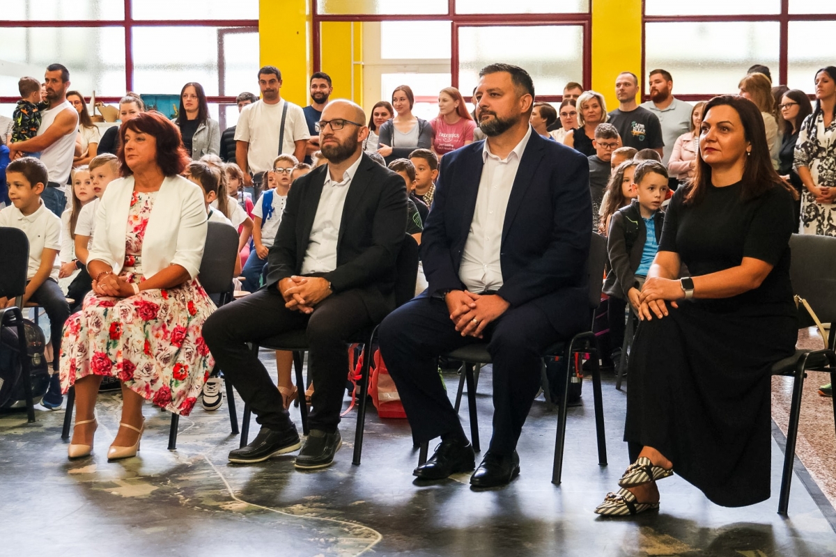 Prvi dan škole u Požeško-slavonskoj županiji: 590 prvašića započelo novo životno poglavlje