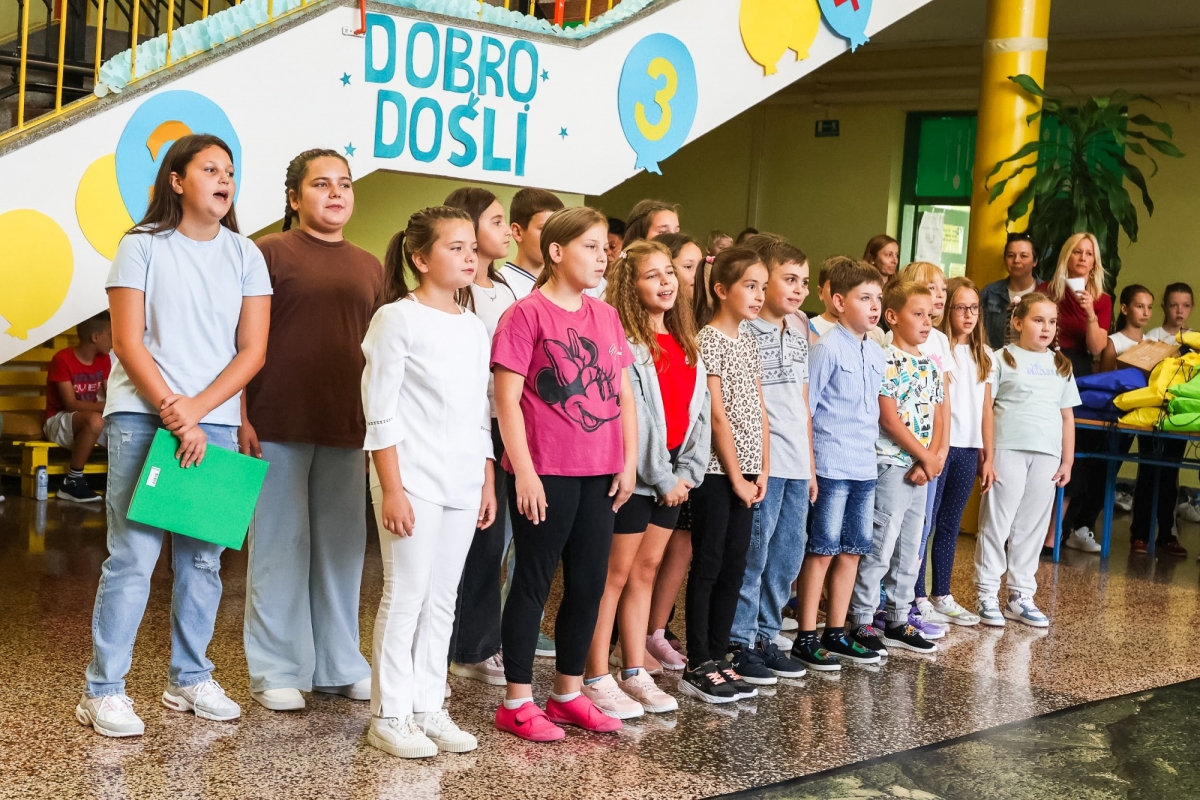 Prvi dan škole u Požeško-slavonskoj županiji: 590 prvašića započelo novo životno poglavlje