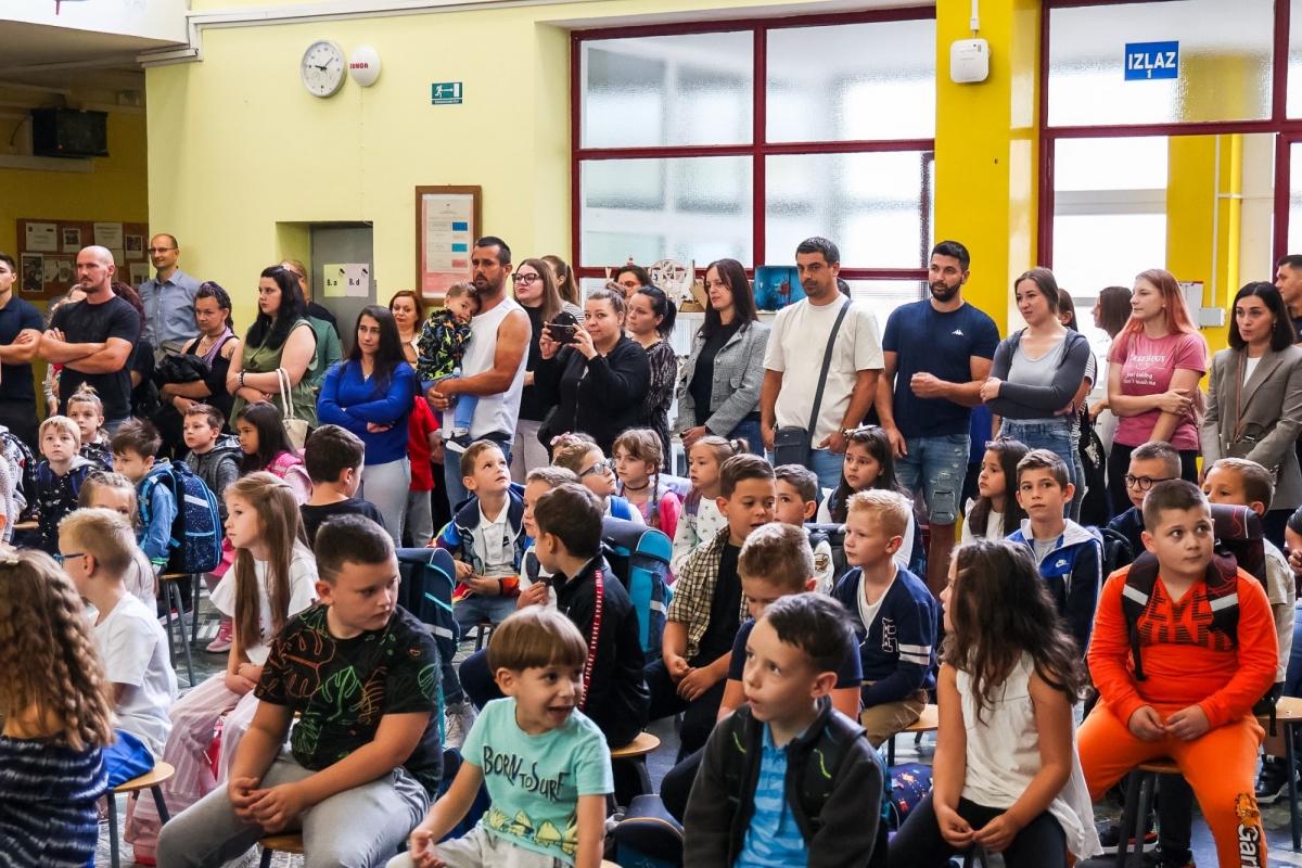 Prvi dan škole u Požeško-slavonskoj županiji: 590 prvašića započelo novo životno poglavlje