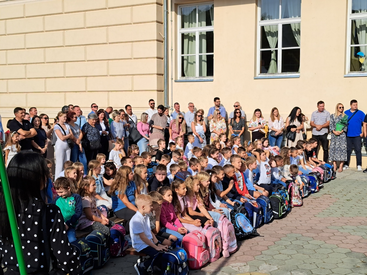 Gradonačelnik Miličević i njegova zamjenica Martinek obišli požeške gradske škole