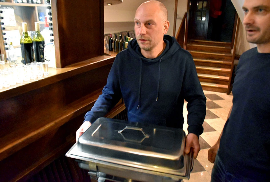 Rahela i Gordana vinske kume požeški vinara