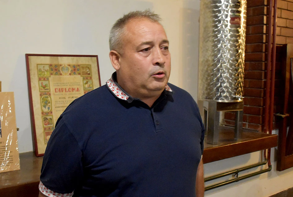 Rahela i Gordana vinske kume požeški vinara