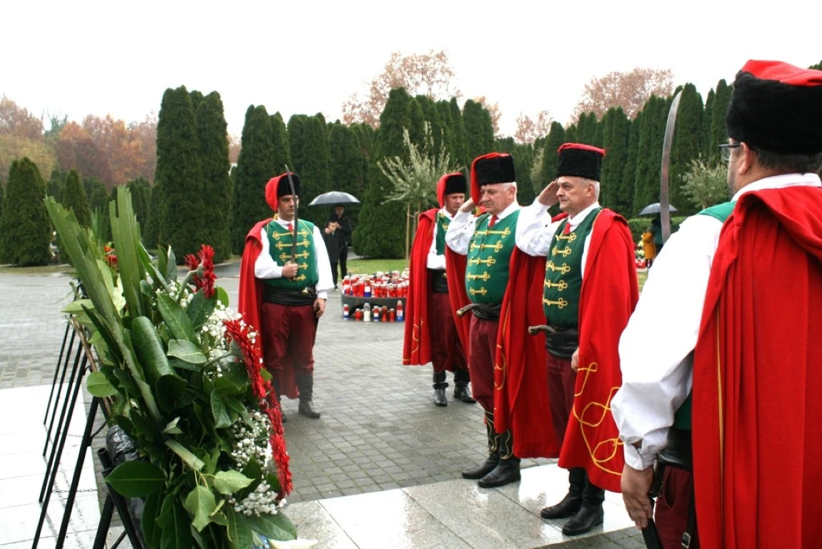 Postrojba Trenkovi panduri u posjetu Vukovaru