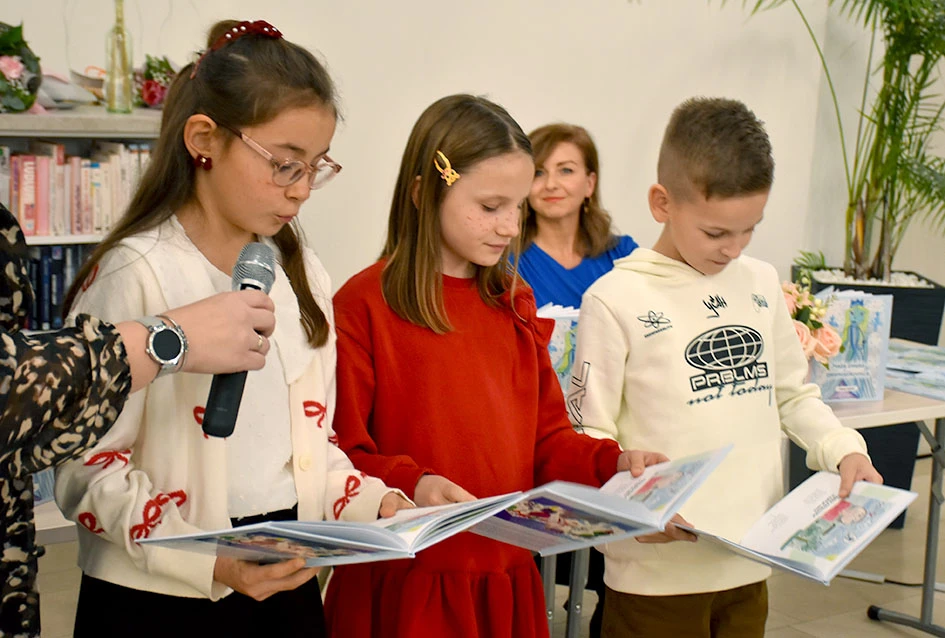 Promocija „Naše zimske pjesmoslikovnice“ u Gradskoj knjižnici Požega