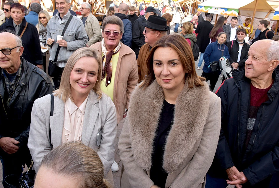 JESEN U POŽEGI: štandovi puni domaćih okusa i tradicionalno krštenje mošta