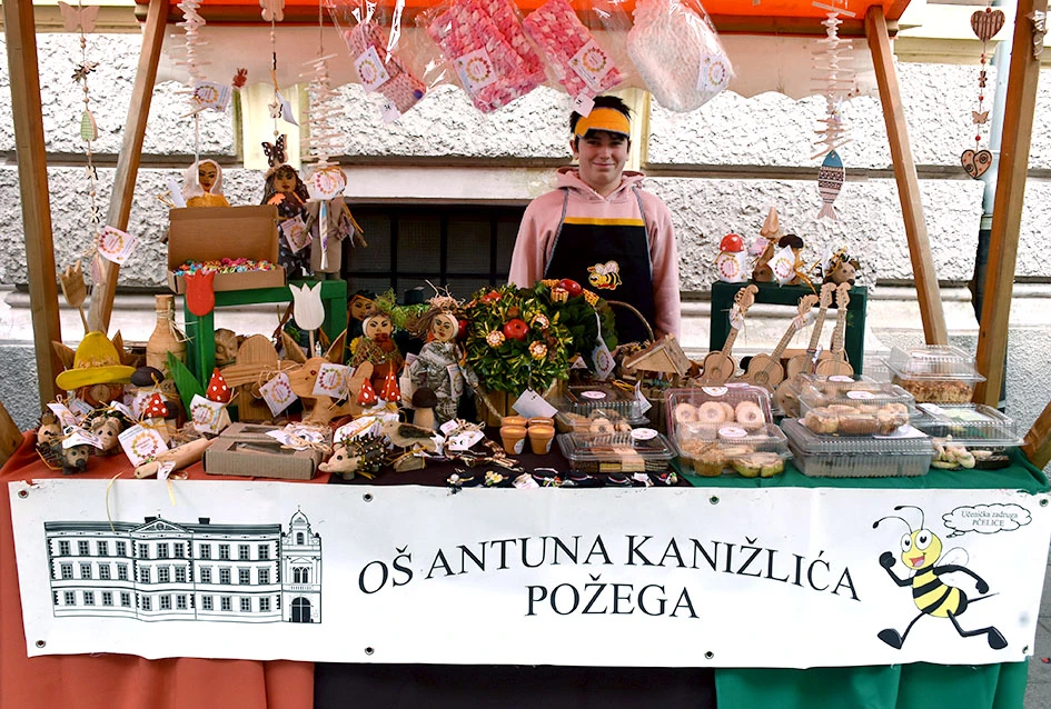 JESEN U POŽEGI: štandovi puni domaćih okusa i tradicionalno krštenje mošta