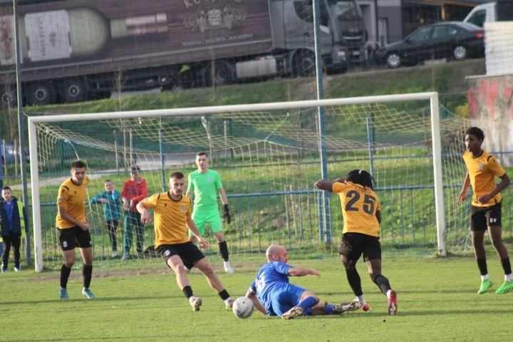 SUSJEDSKI DERBI: Vrijedan bod Slavije protiv Slavonije u Požegi