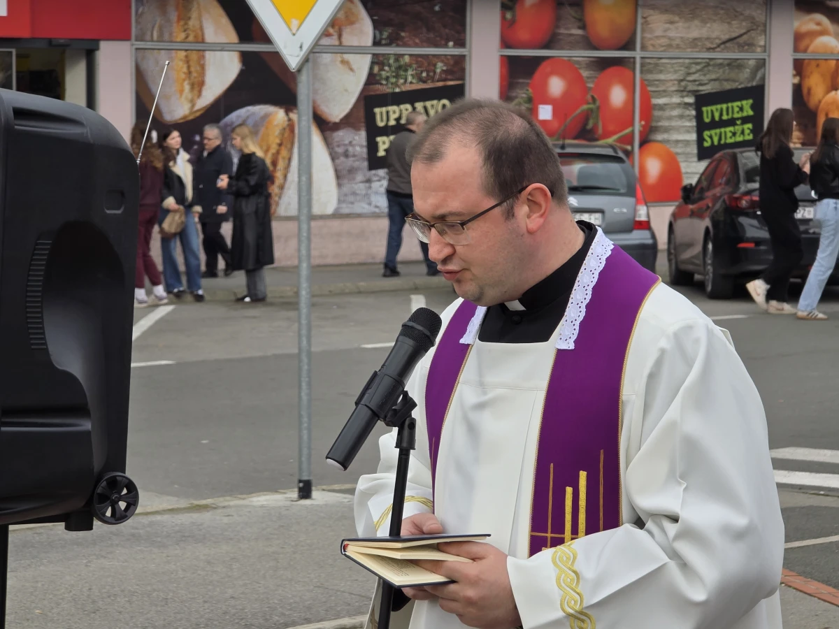 POŽEGA U ZNAKU PIJETETA: Požežani se poklonili žrtvama Vukovara, Škabrnje i svim braniteljima Domovine