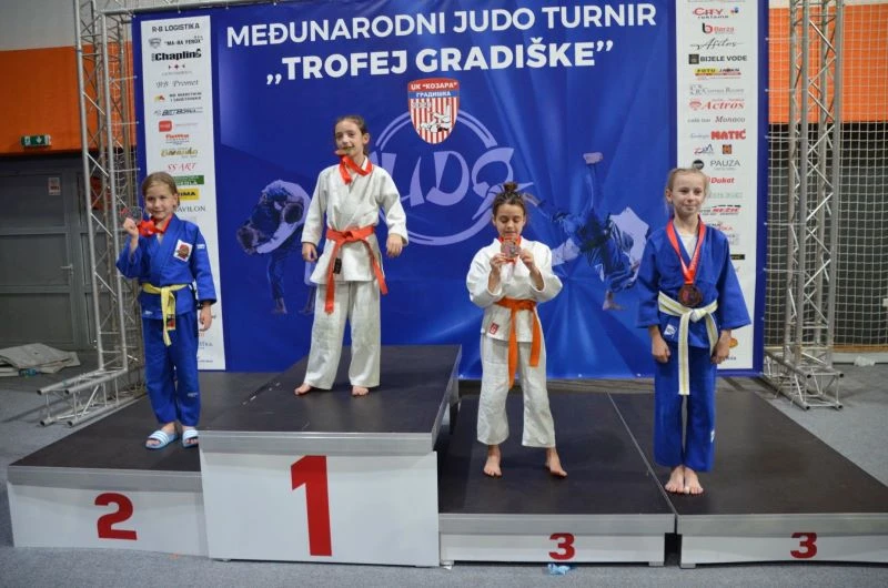 Sjajni uspjeh mladih judaša: Čaglinski Slavonac osvojio medalje na međunarodnom turniru u Gradišci