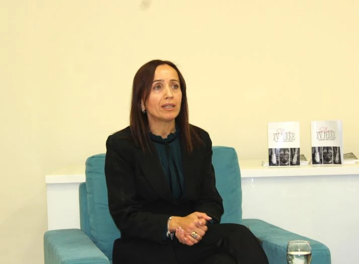 PLETERNICA: Predstavljena knjiga „Srce zvjerke“ Daliborke Carević Devernay iz Zagreba