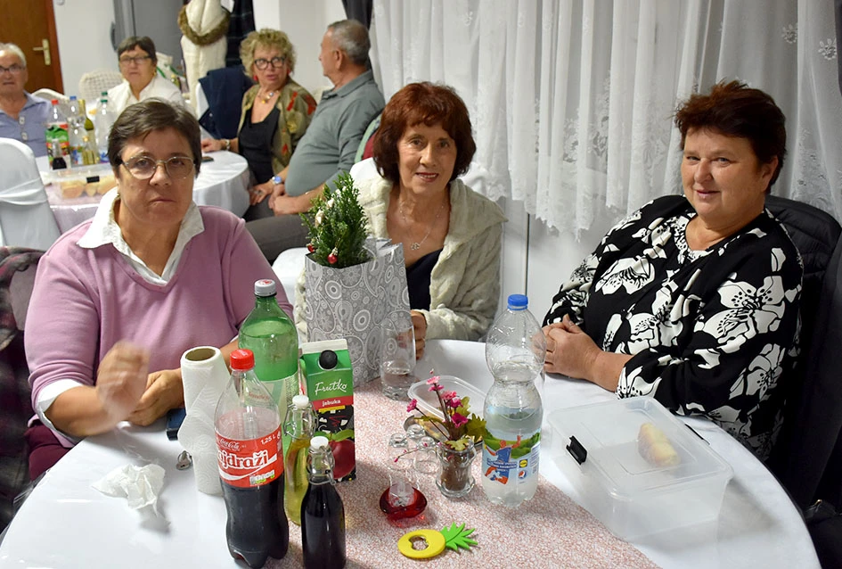 Umirovljenici Općine Velika proslavila blagdan sv. Katarine uz pjesmu i ples do iza ponoći