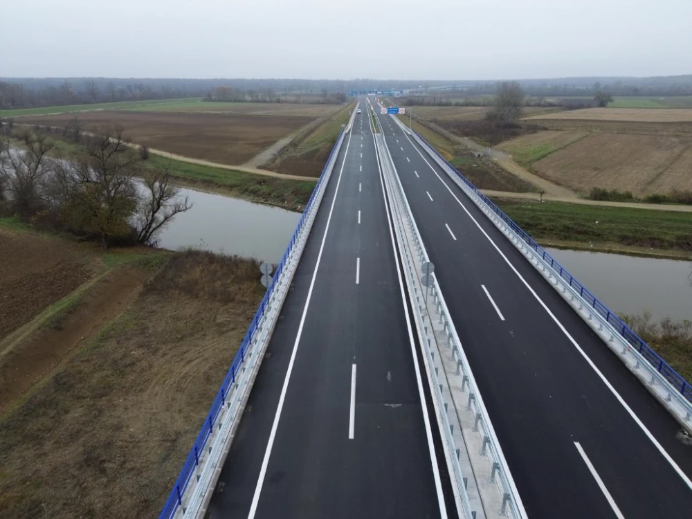 Brža veza Hrvatske i BiH: Novi granični prijelaz kod Stare Gtadiške donosi kraj višesatnim kolonama