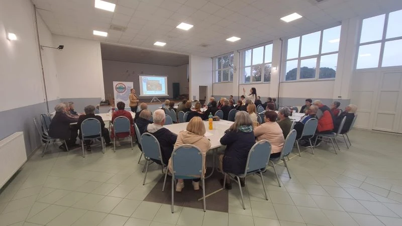 ODGOVORNO POSTUPANJE S OTPADOM Uspješno proveden projekt LAG-a Posavina i Eko centra Latinovac