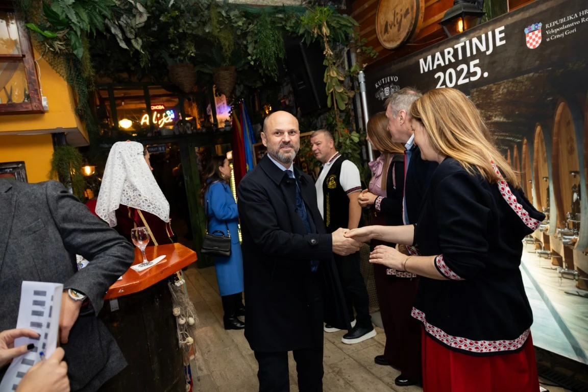 Martinje u Podgorici proslavljeno u svečanom ozračju: Vinarija Kutjevo predstavila mladu graševinu pred više od 500 uzvanika
