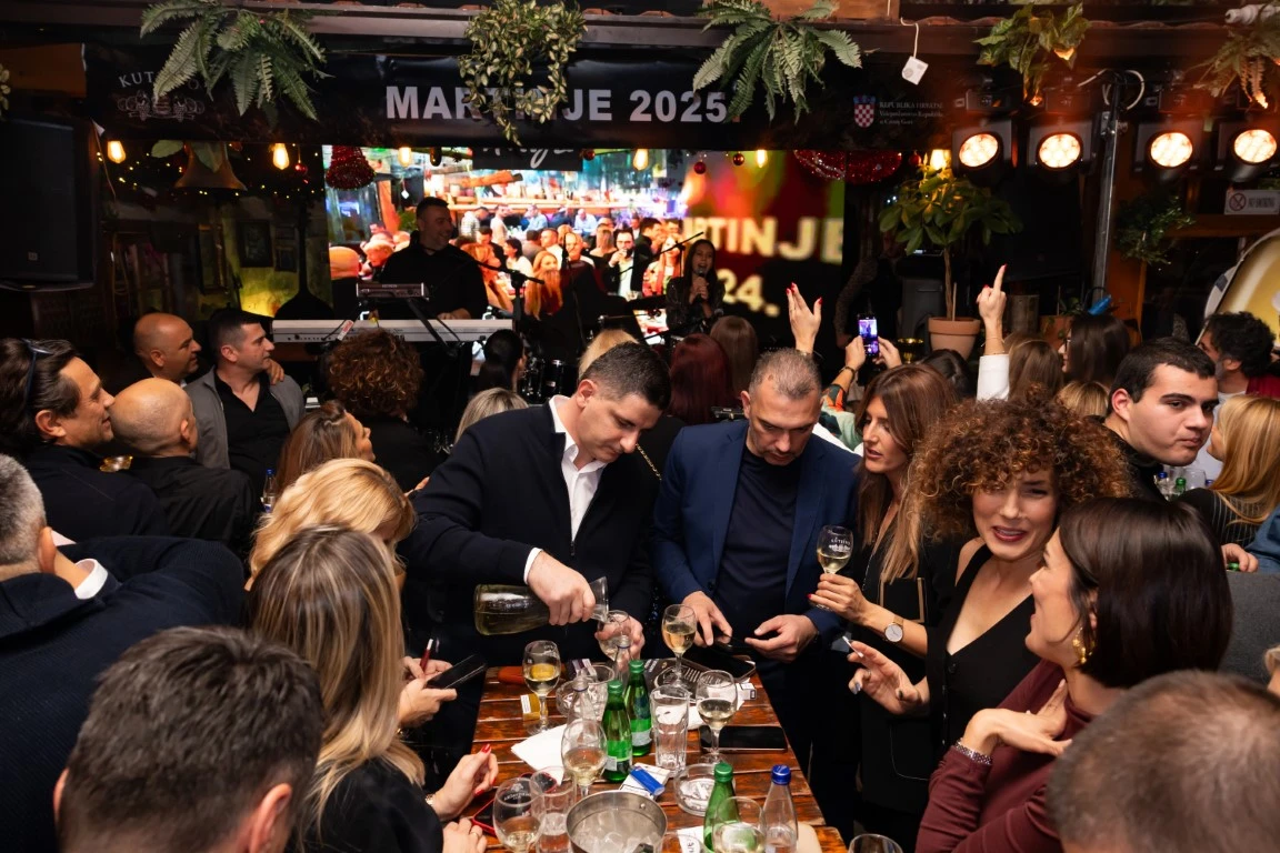 Martinje u Podgorici proslavljeno u svečanom ozračju: Vinarija Kutjevo predstavila mladu graševinu pred više od 500 uzvanika