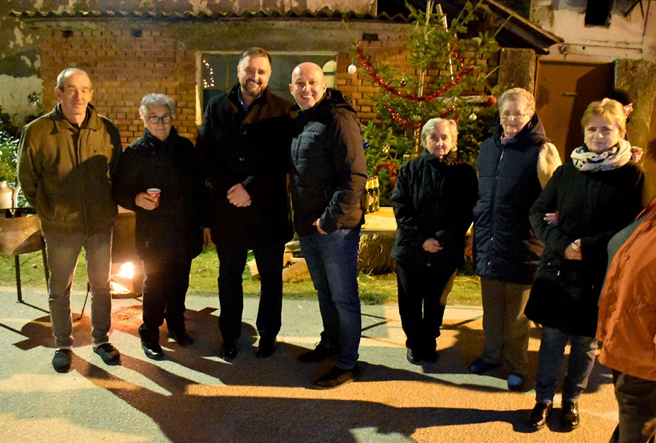 Prvi ’Advent u Vilić selu’ oduševio mještane i goste, Radošić: ’Ovo može biti dobar primjer i drugim malim sredinama’