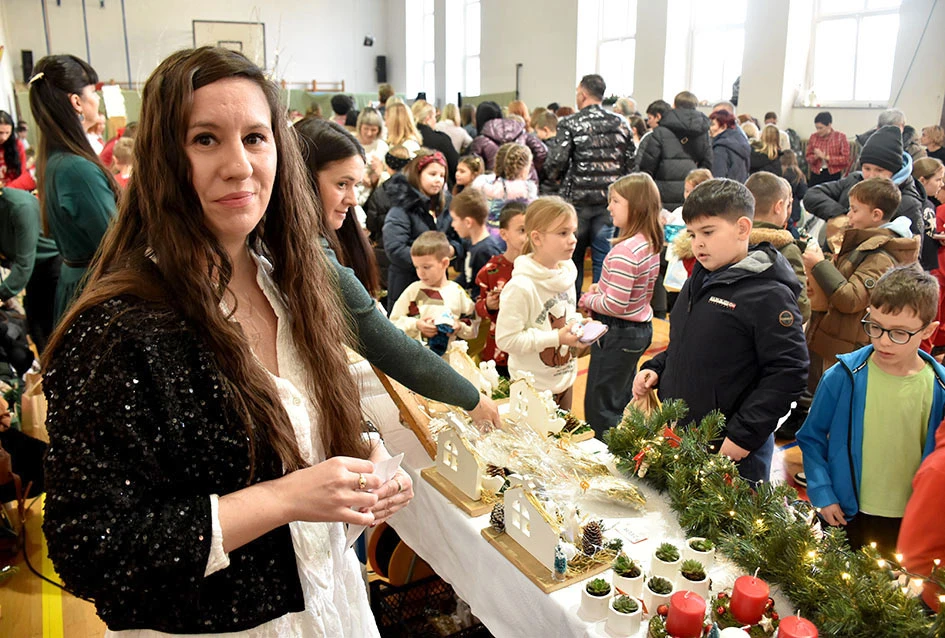Čarolija zajedništva: Kempfovci još jednom oduševili blagdanskom izložbom „Prilika za sve“