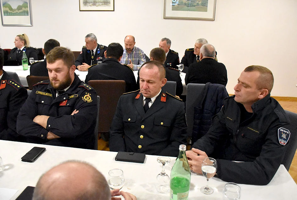 Županijska vatrogasna zajednica donijela plan rada i proračun: Fokus na mladeži i preventivi