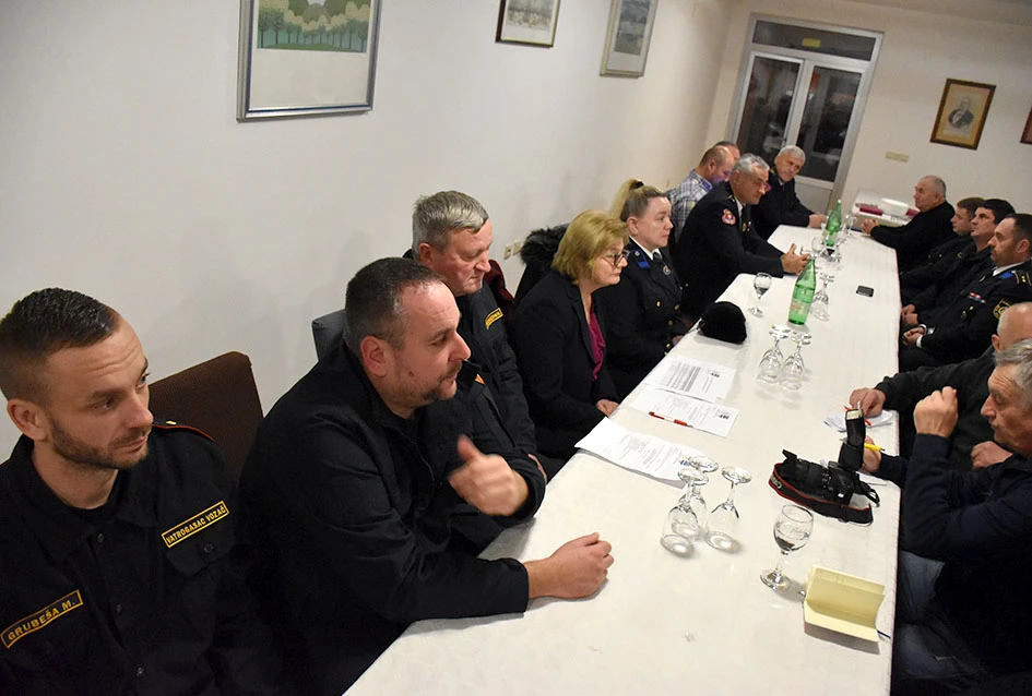 Županijska vatrogasna zajednica donijela plan rada i proračun: Fokus na mladeži i preventivi