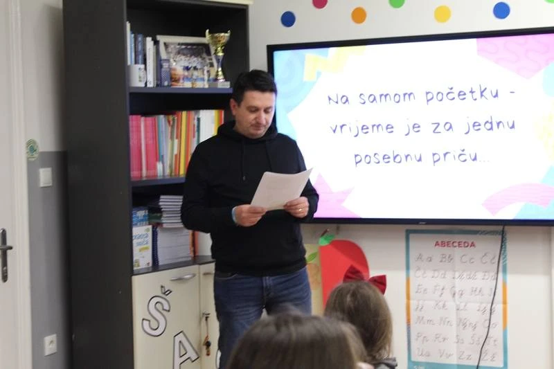 Učiteljica Martina Čerti i njezin 3.a posvetili Dan osoba s invaliditetom djevojčici koja ih spaja – Teni Šimčik