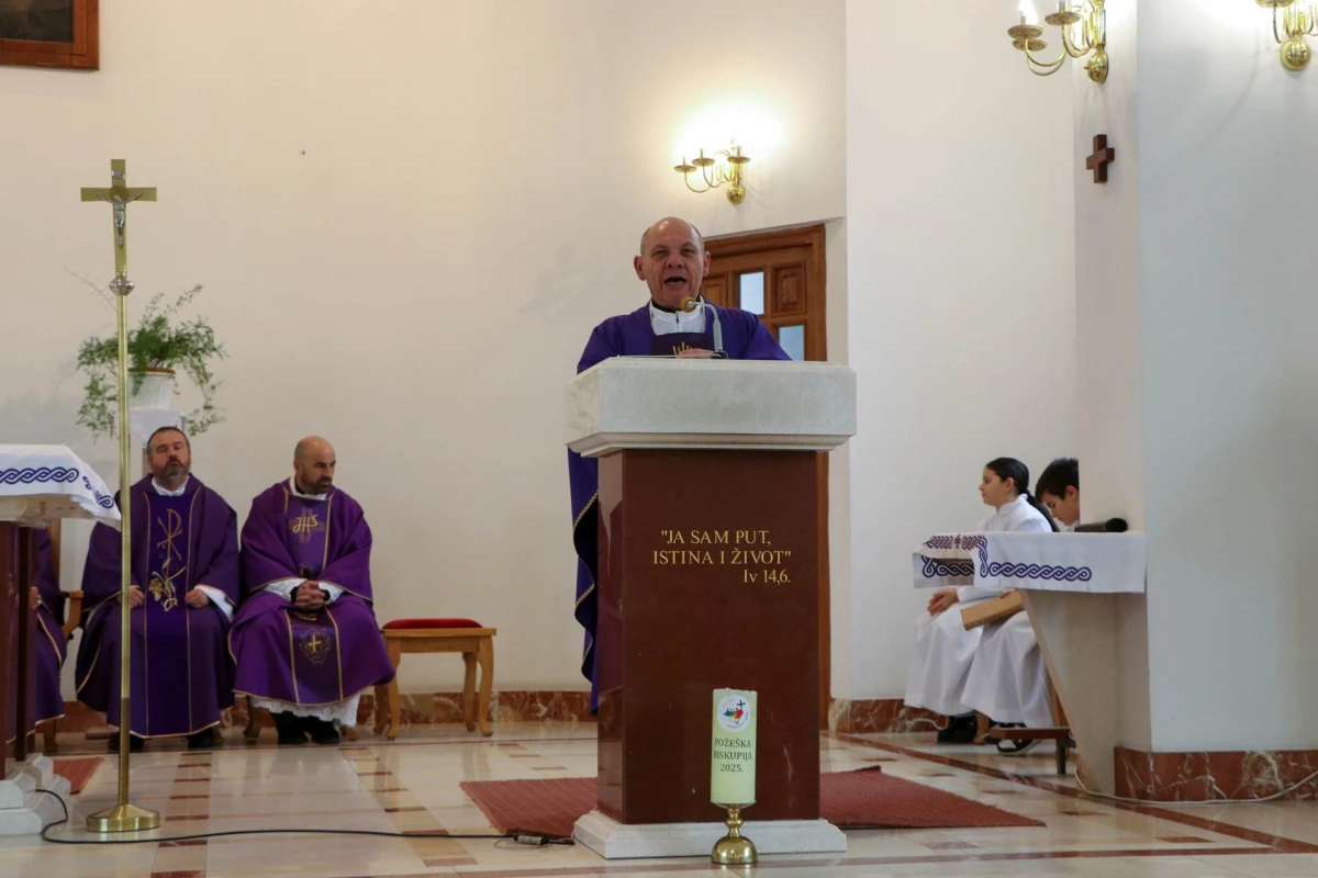 Otvorenje i prvo kolo Katoličke malonogometne lige Požeške biskupije