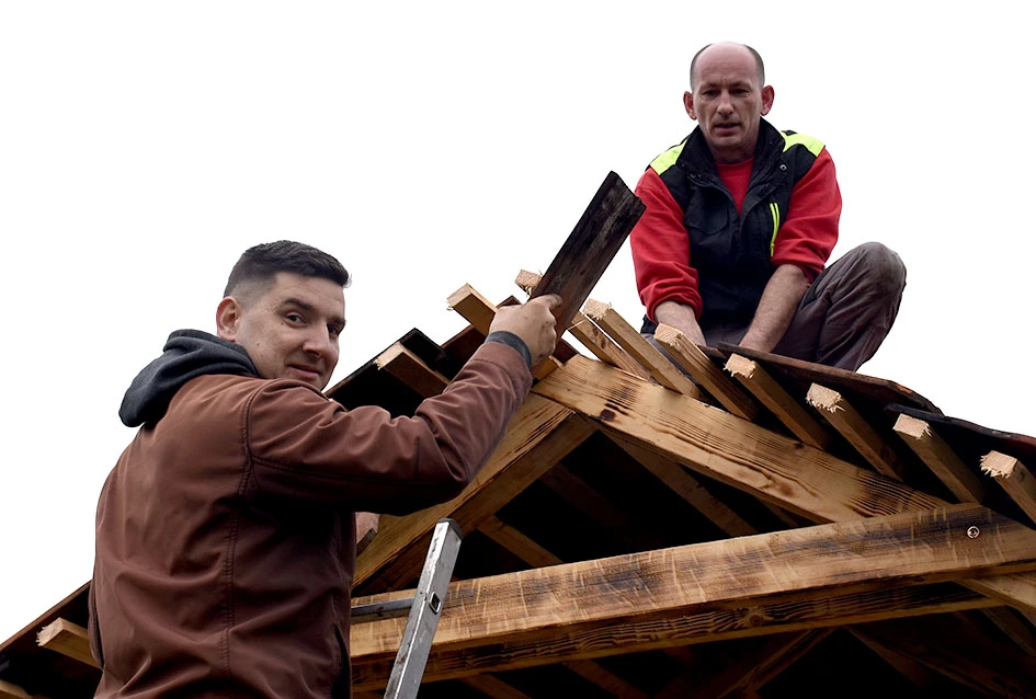 Nogometaši Parasana zasukali rukave: Pripreme za 70. godišnjicu u punom jeku