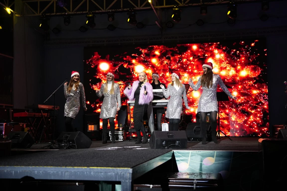 Svečano je otvoren najraskošniji Advent u Slavoniji - Ninina čarobna Shhhuma