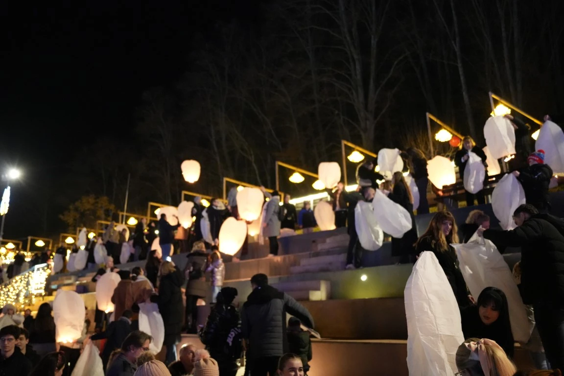 Svečano je otvoren najraskošniji Advent u Slavoniji - Ninina čarobna Shhhuma