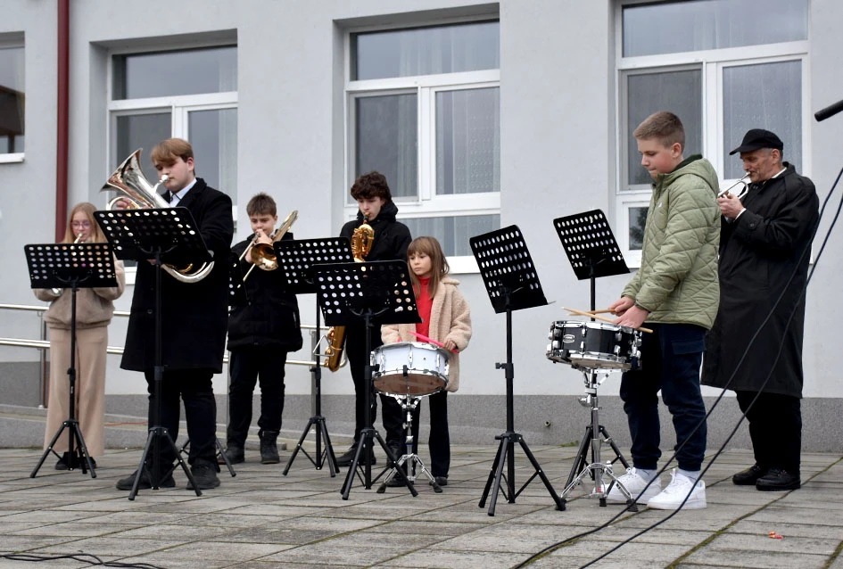 Sveti Nikola stigao u Jakšić; djeca uživala u pjesmi, plesu i poklonima