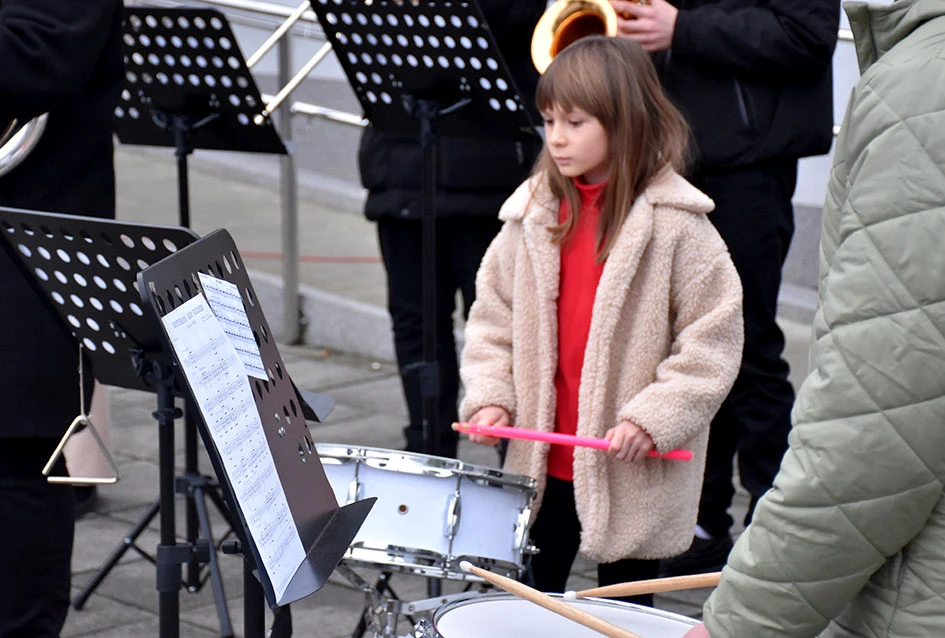 Sveti Nikola stigao u Jakšić; djeca uživala u pjesmi, plesu i poklonima