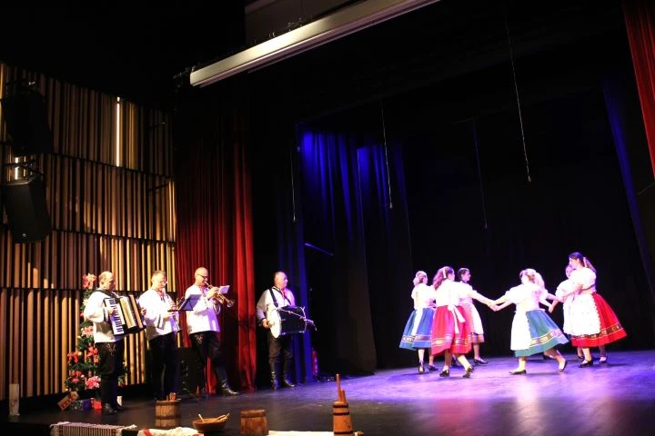 U Pleternici održana 19. Smotra folklora „Običaji starog zavičaja“