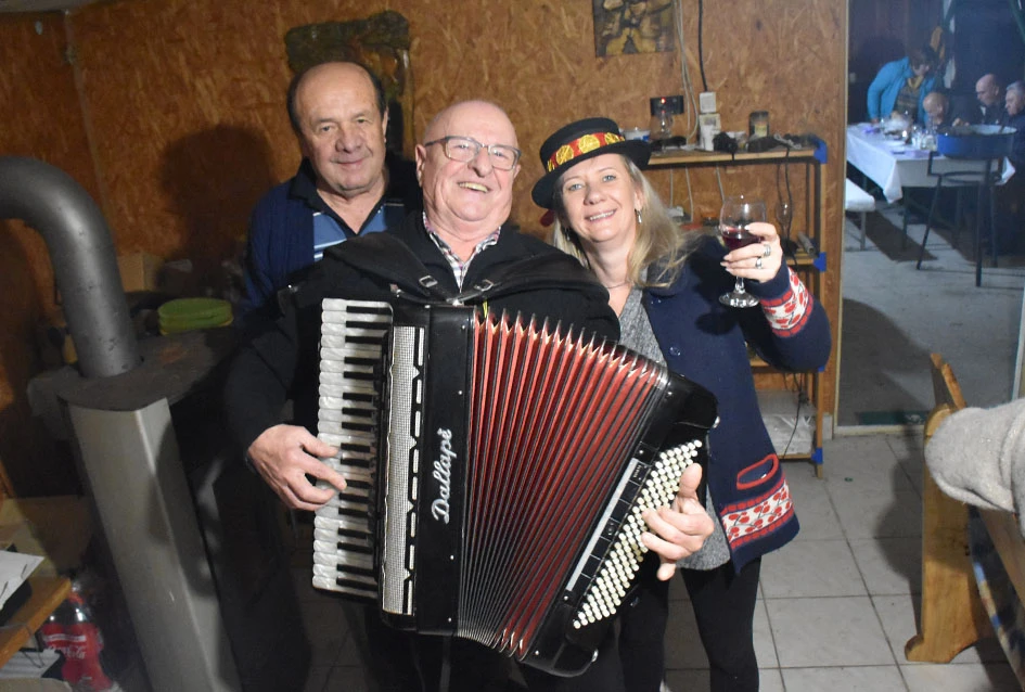 Martinje u Šušanju: Unatoč kašnjenju i izostanku kardinala Bauera, mošt uspješno ’kršten’ u mlado vino