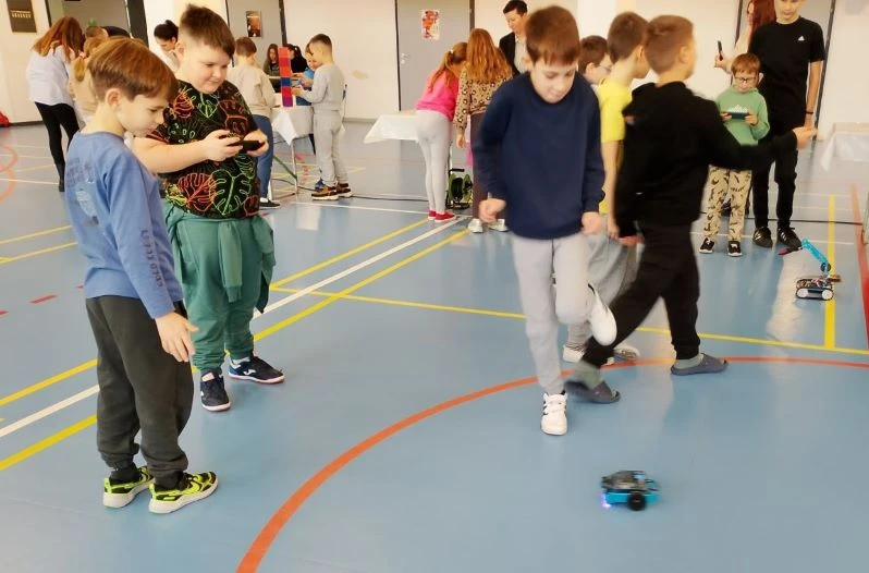 DRUŠTVO NAŠA DJECA PLETERNICA: U školskoj dvorani održan prvi RuralSTEM festival