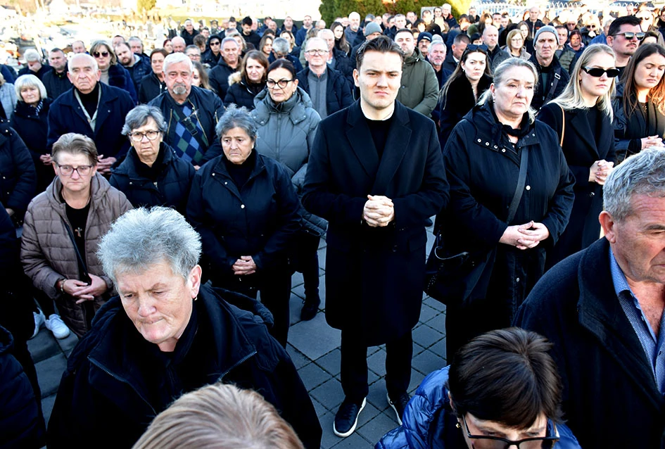 Posljednji pozdrav Krešimiru Bodegrajcu: Nebo je dobilo novu zvijezdu, Kutjevo izgubilo svoju dušu
