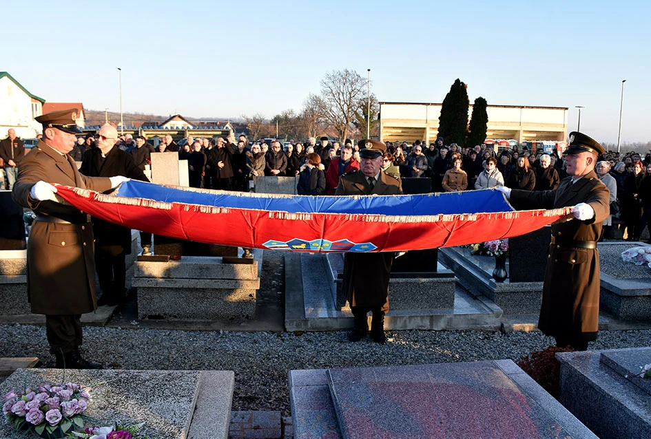 Posljednji pozdrav Krešimiru Bodegrajcu: Nebo je dobilo novu zvijezdu, Kutjevo izgubilo svoju dušu