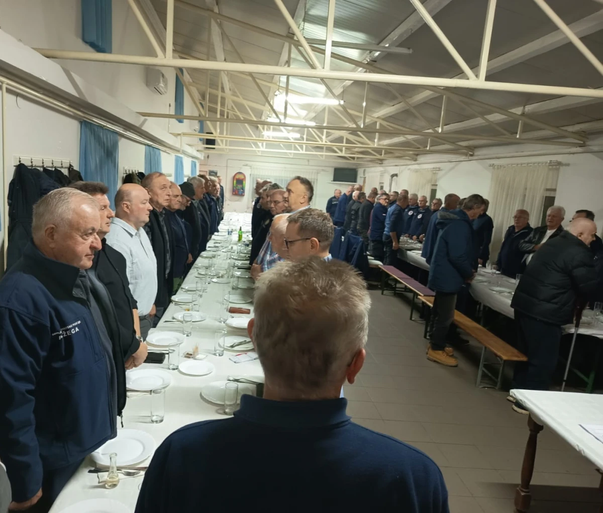 Predblagdansko druženje i duhovna obnova članova Udruge hrvatske policije