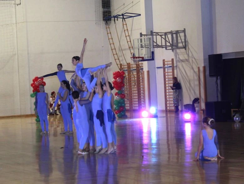 Pleterničke mažoretkinje održale božićnu priredbu