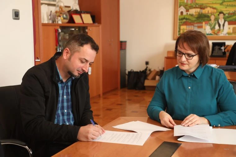 IMENOVAN NOVI RAVNATELJ PLETERNIČKE KNJIŽNICE: Franjo Novak odlazi u zasluženu mirovinu