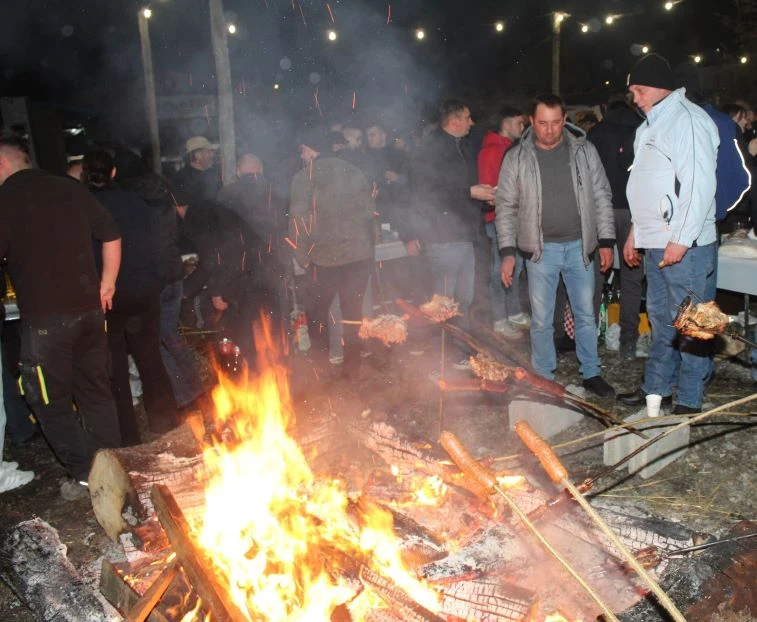 Bećarski šor ponovno ispunjen adventskim ugođajem