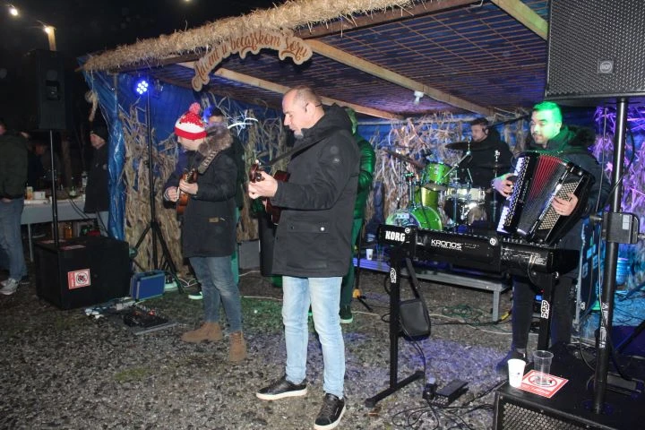 Bećarski šor ponovno ispunjen adventskim ugođajem